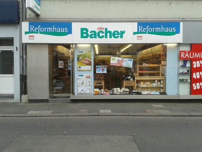 Rodenkirchen ist die Zukunft: Windowshopping am Reformhaus.